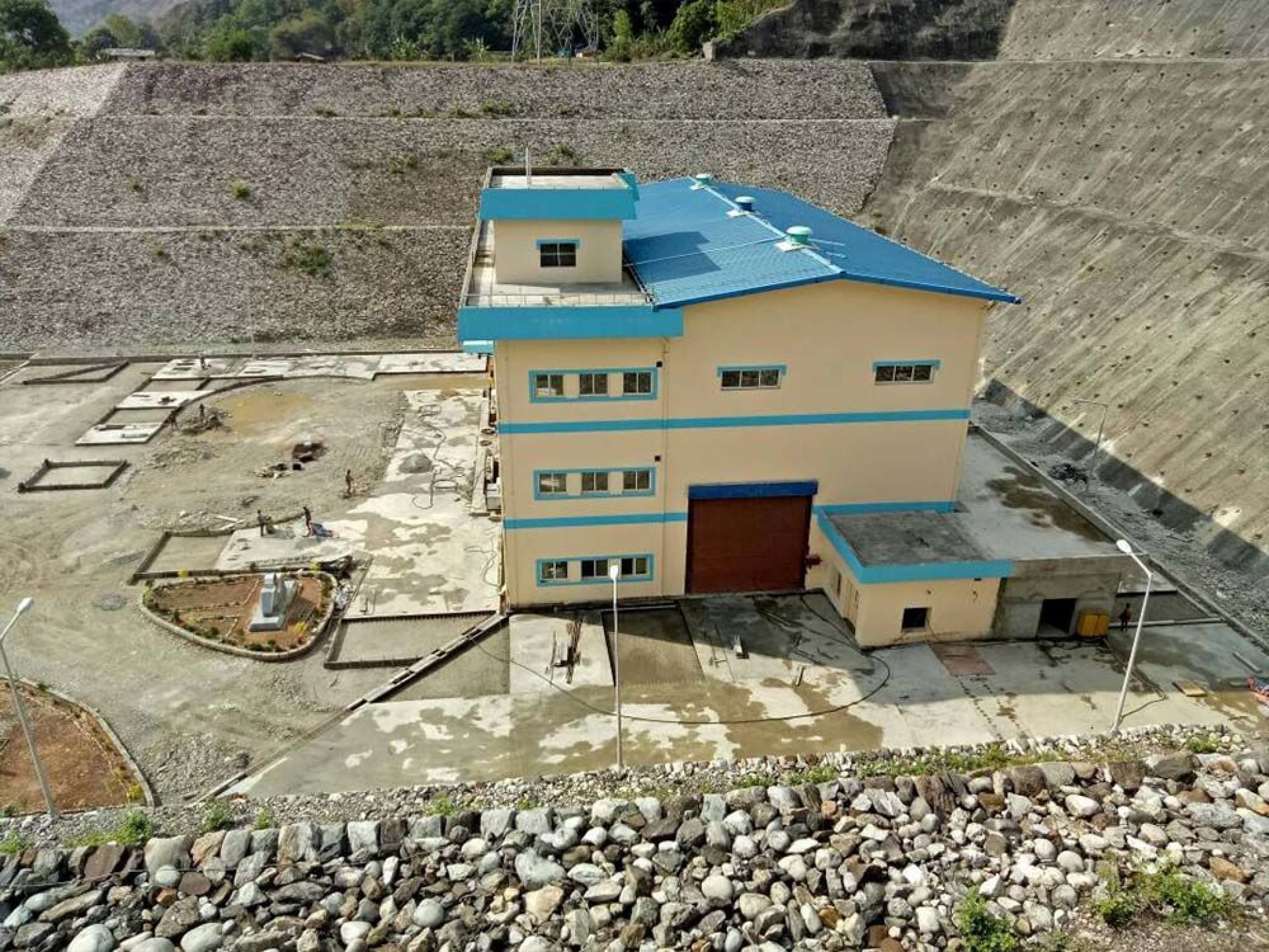 आठ अर्ब लागतमा बनेको ४० मेगावाट क्षमताको अपर चमेलियाको उद्घाटन